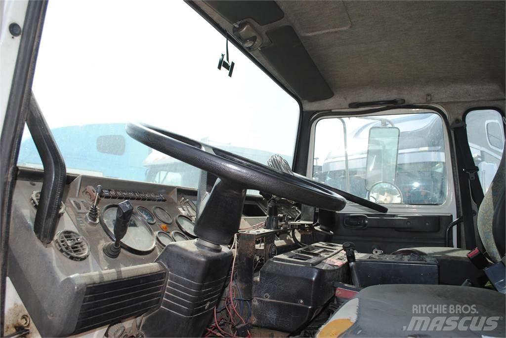 Mack MIDLINER MS250 Zamiatarki