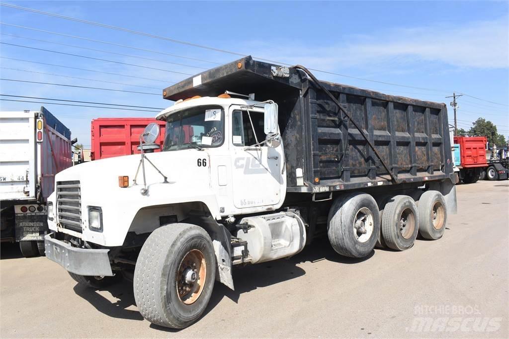 Mack RD688S Wywrotki