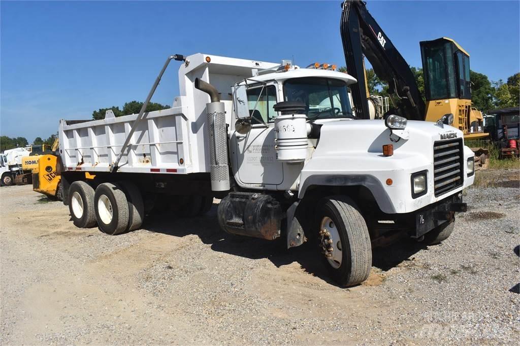 Mack RD690S Wywrotki