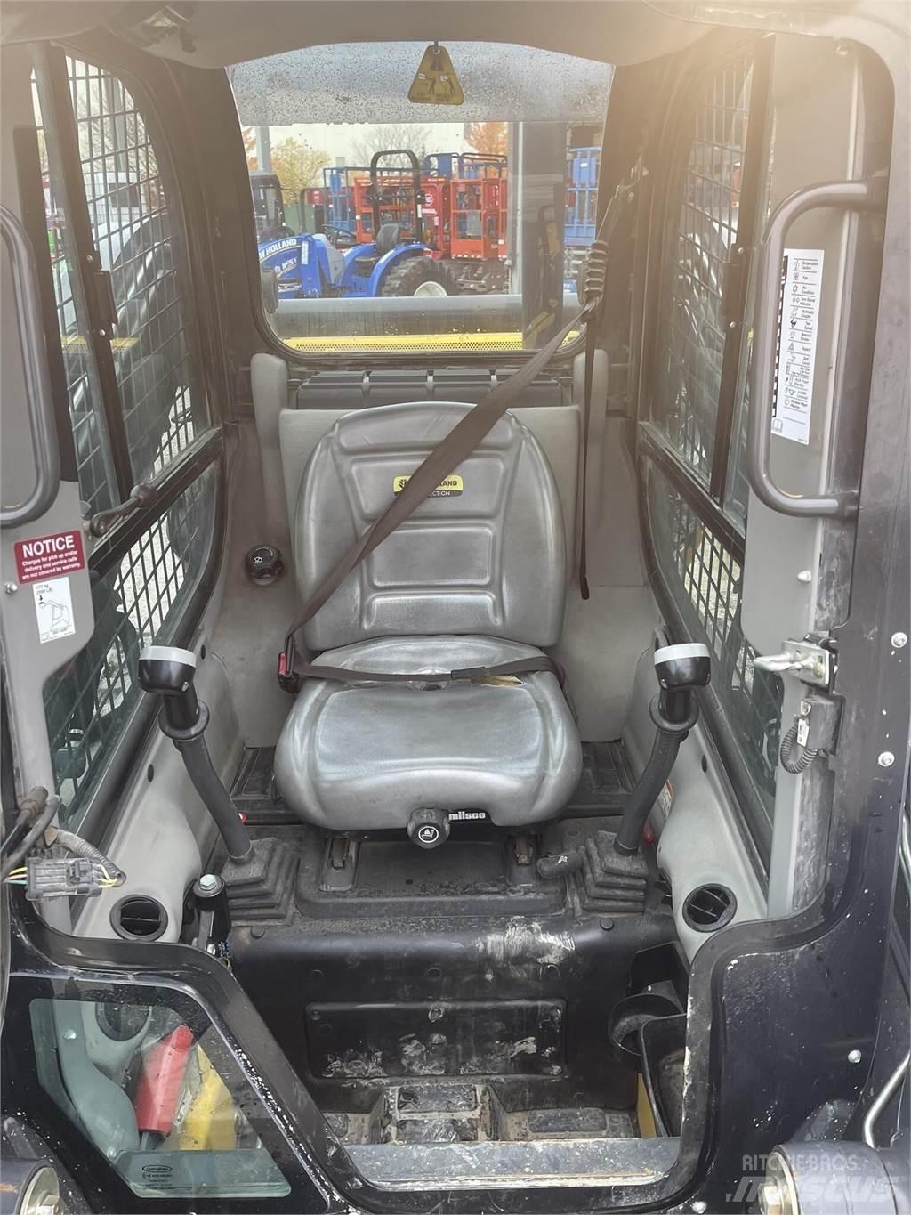 New Holland C237 Ładowarki burtowe