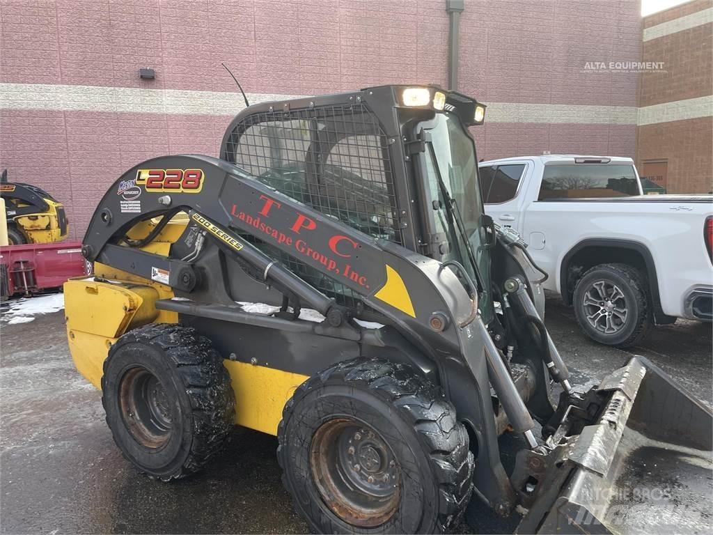 New Holland L228 Ładowarki burtowe