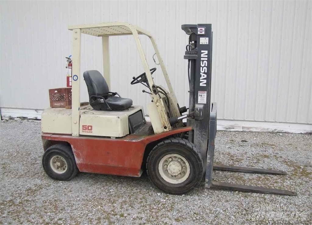 Nissan PF02A25V Wózki widłowe inne