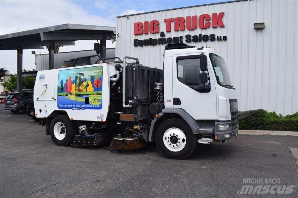 Peterbilt 220 Zamiatarki