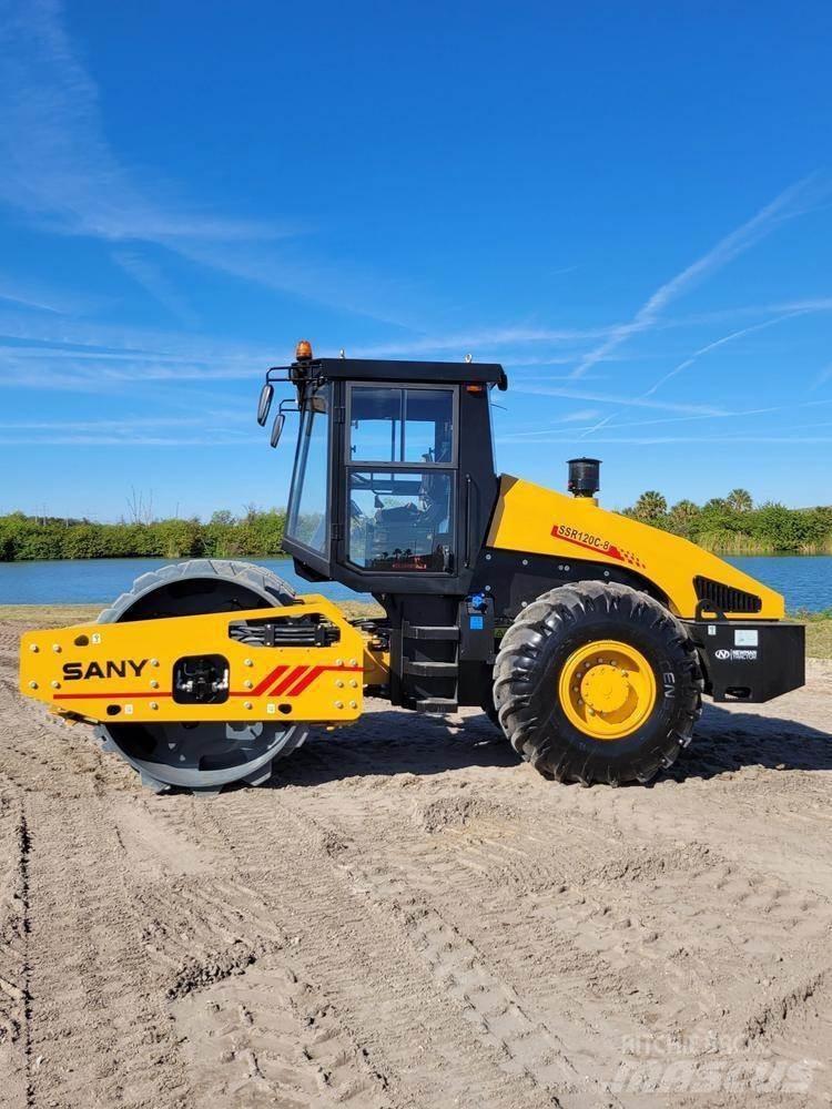 Sany SSR120C-8 Kompaktory
