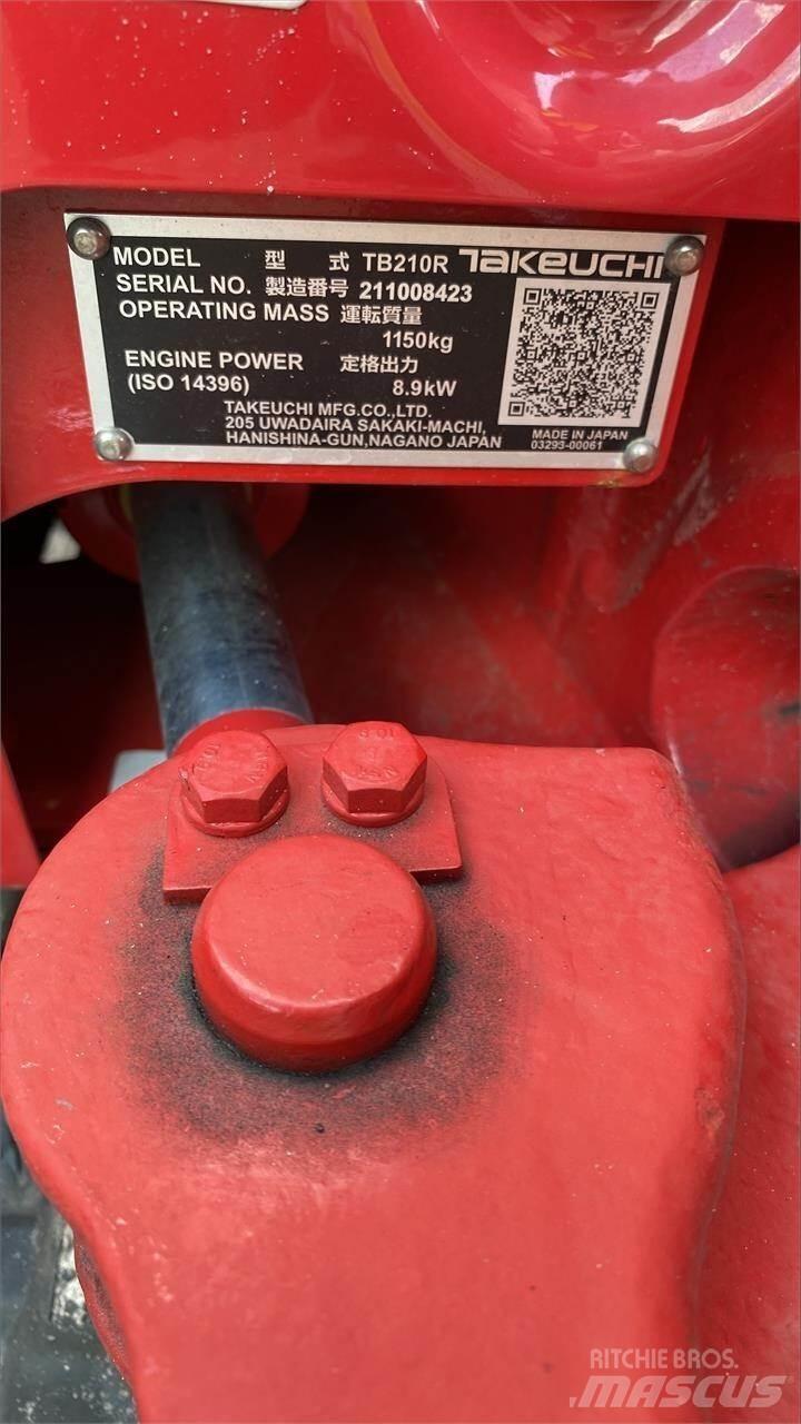 Takeuchi TB210R Minikoparki