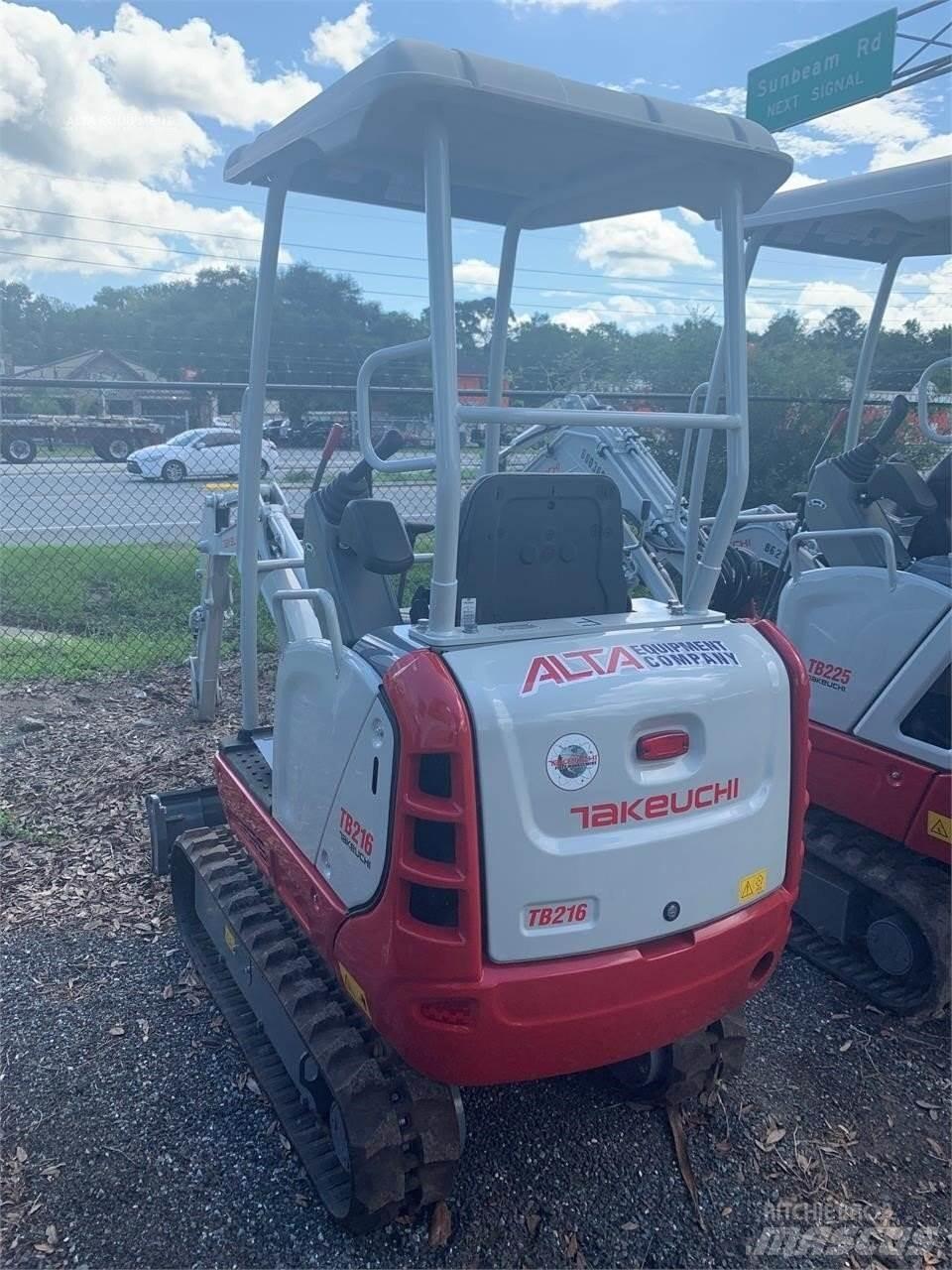 Takeuchi TB216 Minikoparki
