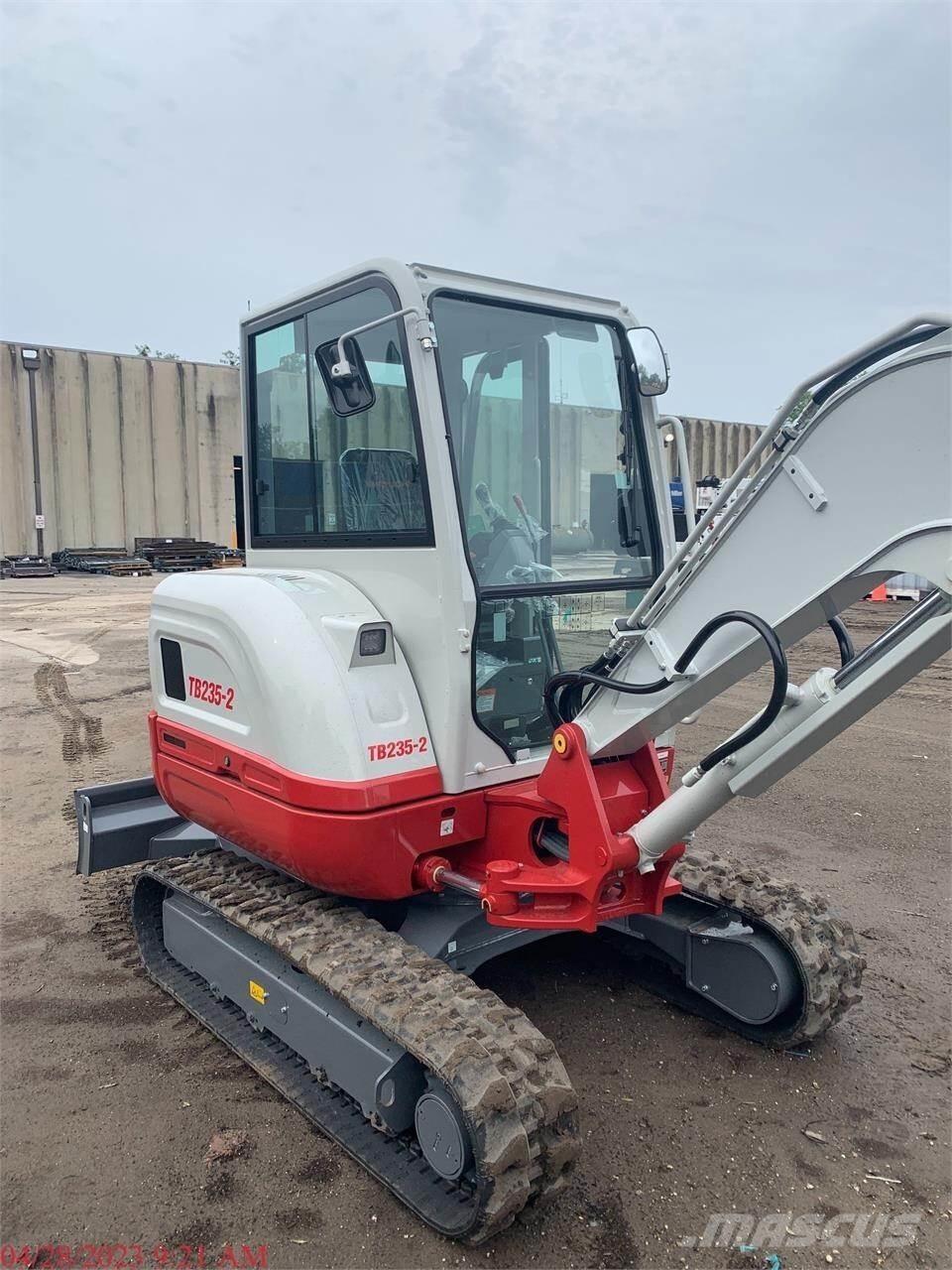 Takeuchi TB235-2 Minikoparki