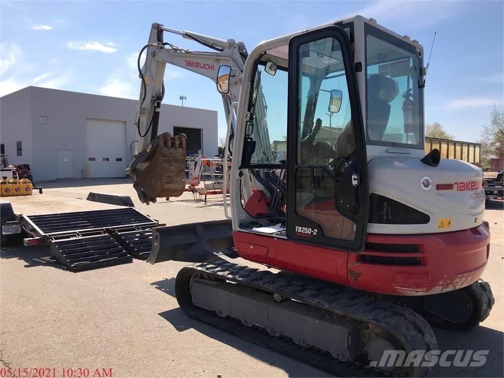 Takeuchi TB250-2 Minikoparki