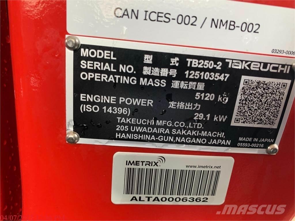 Takeuchi TB250-2 Minikoparki