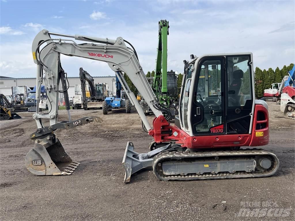 Takeuchi TB370 Koparki gąsienicowe