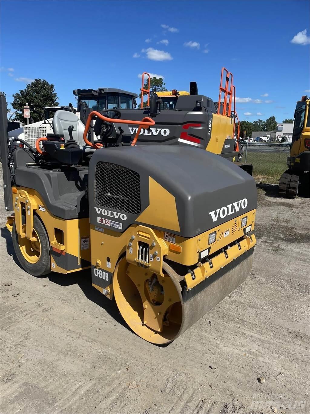 Volvo CR30B Walce typu kombi