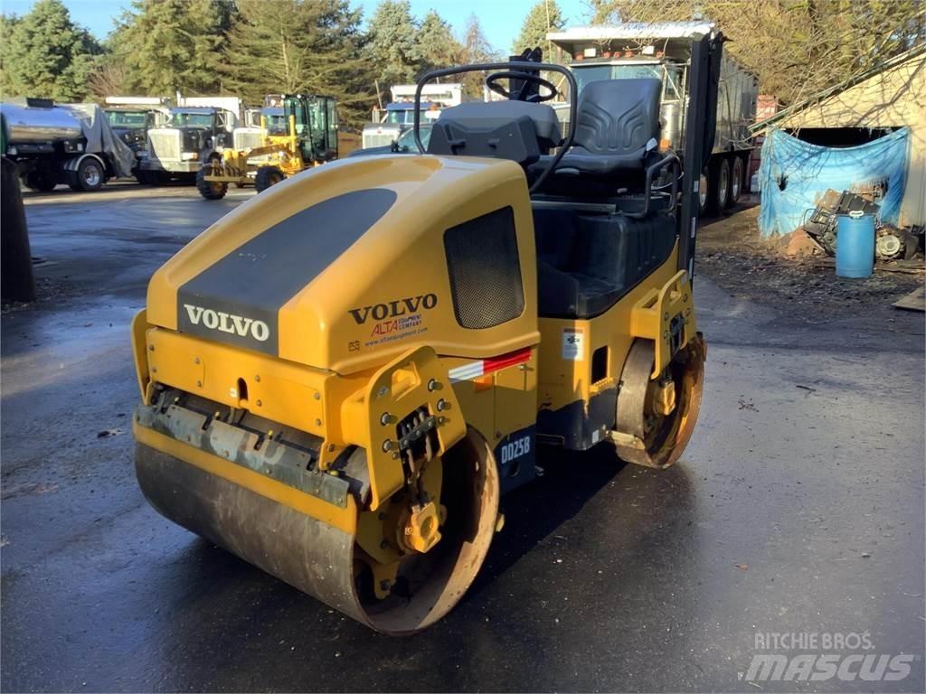 Volvo DD25B Walce dwubębnowe