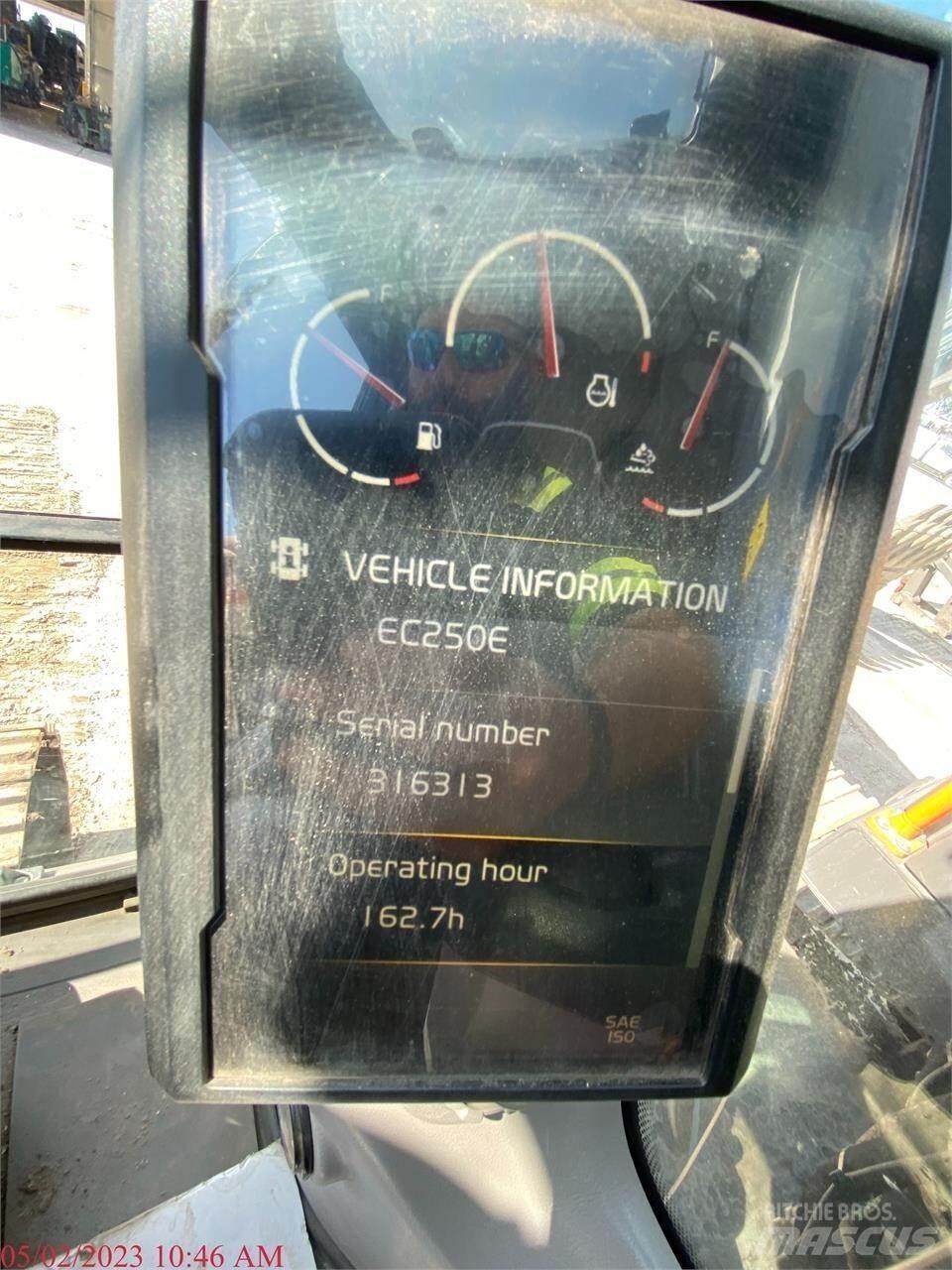 Volvo EC250EL Koparki gąsienicowe