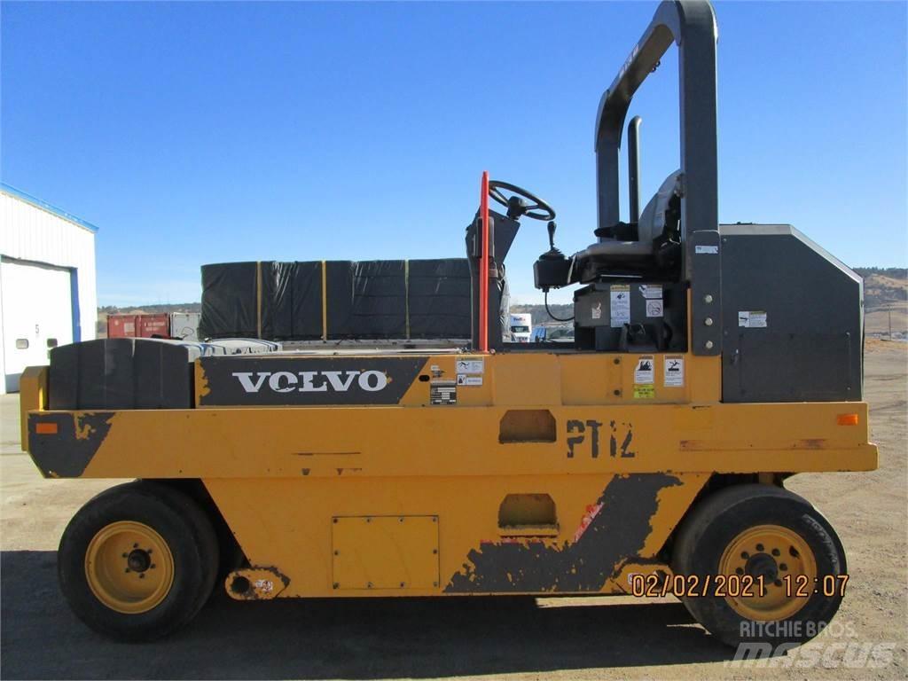 Volvo PT125C Walce ogumione