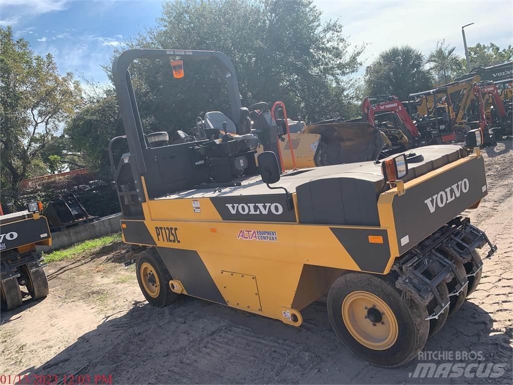 Volvo PT125C Walce ogumione