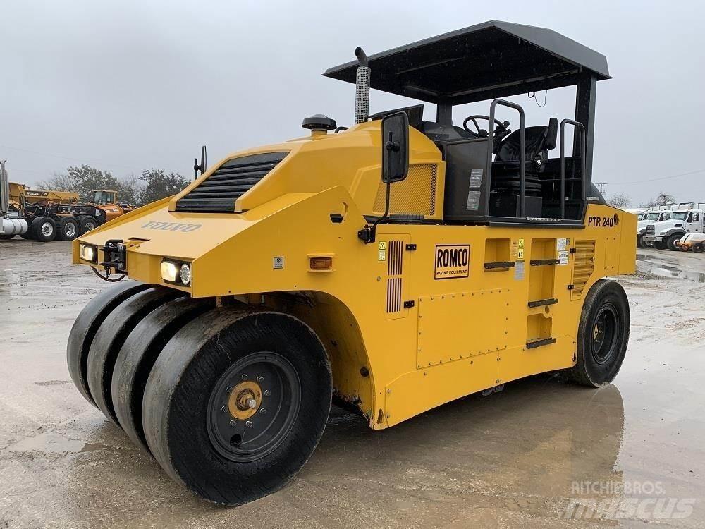 Volvo PTR240 Walce ogumione