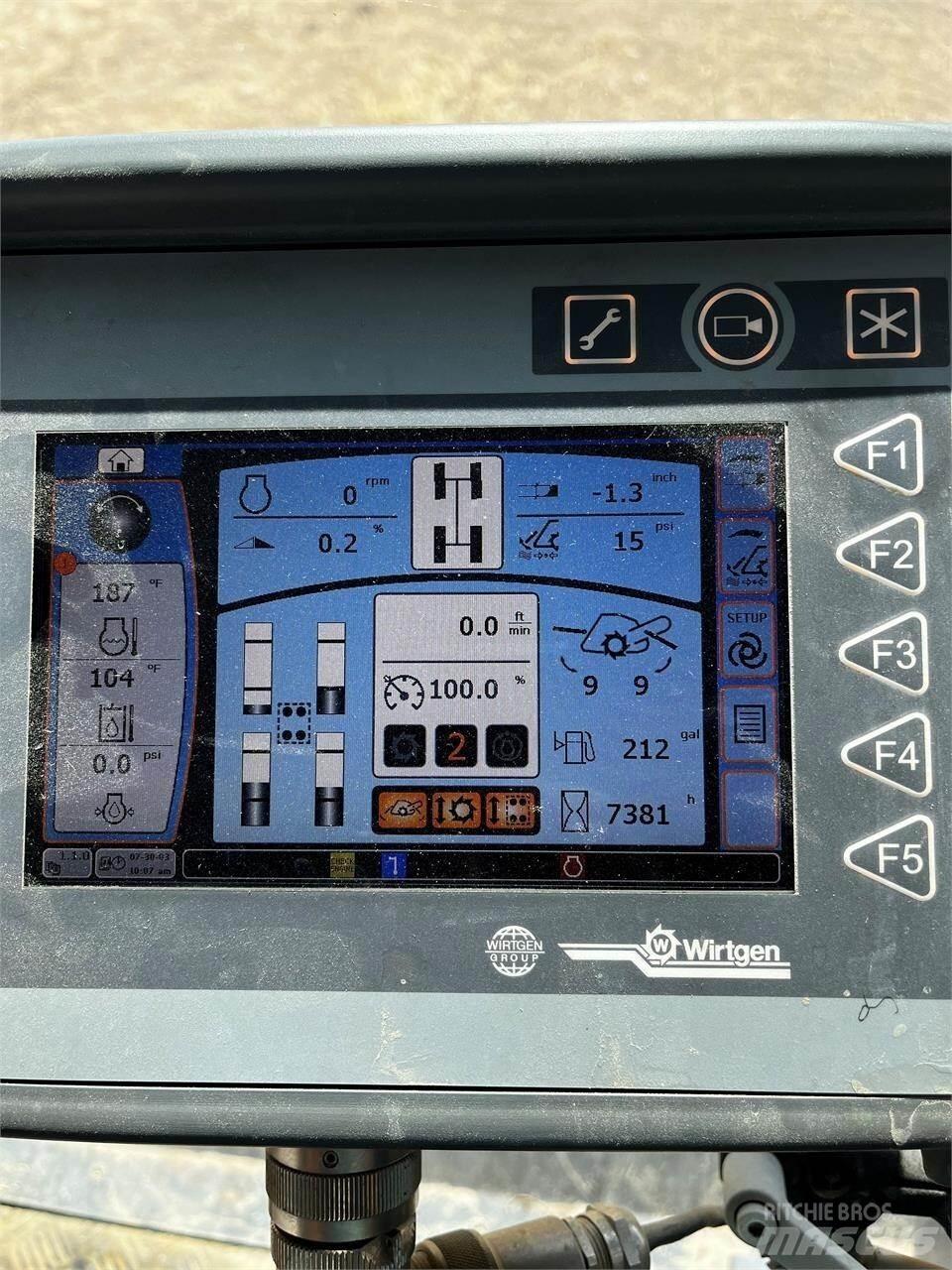 Wirtgen WR240I Recyklery do asfaltu