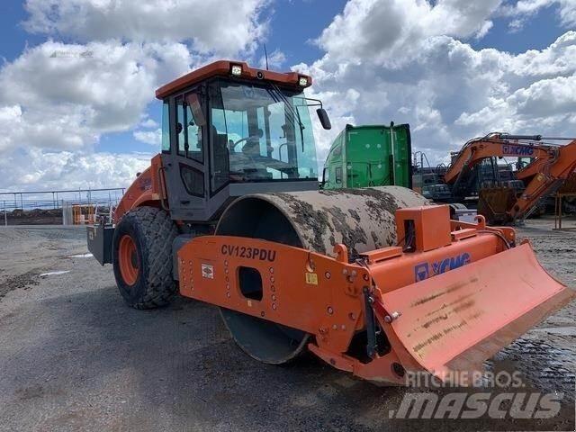 XCMG CV123PDU Walce dwubębnowe