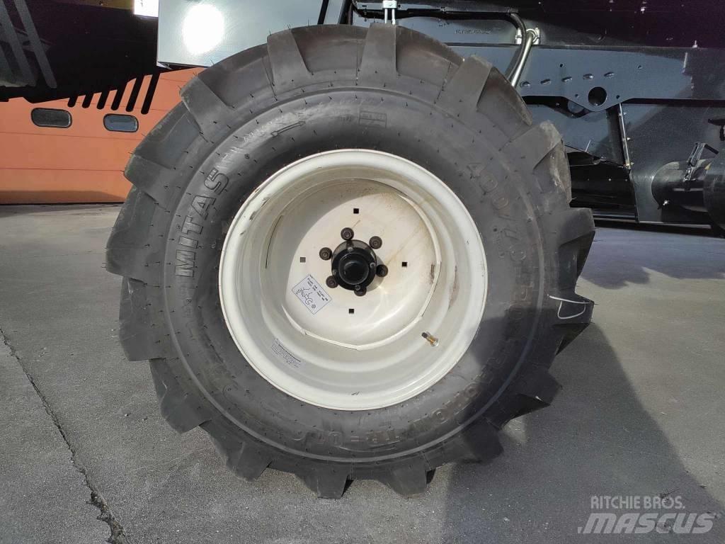 New Holland TC 5.90 Kombajny zbożowe