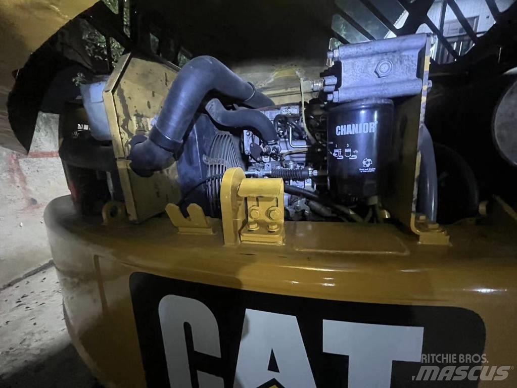 CAT 307 D Koparki gąsienicowe