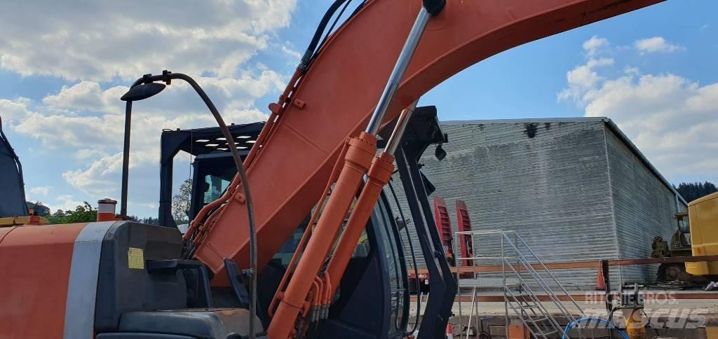 Hitachi ZX 210 LC-3 Koparki gąsienicowe
