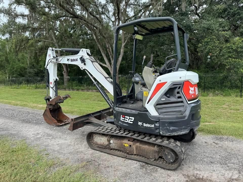 Bobcat e32 Minikoparki