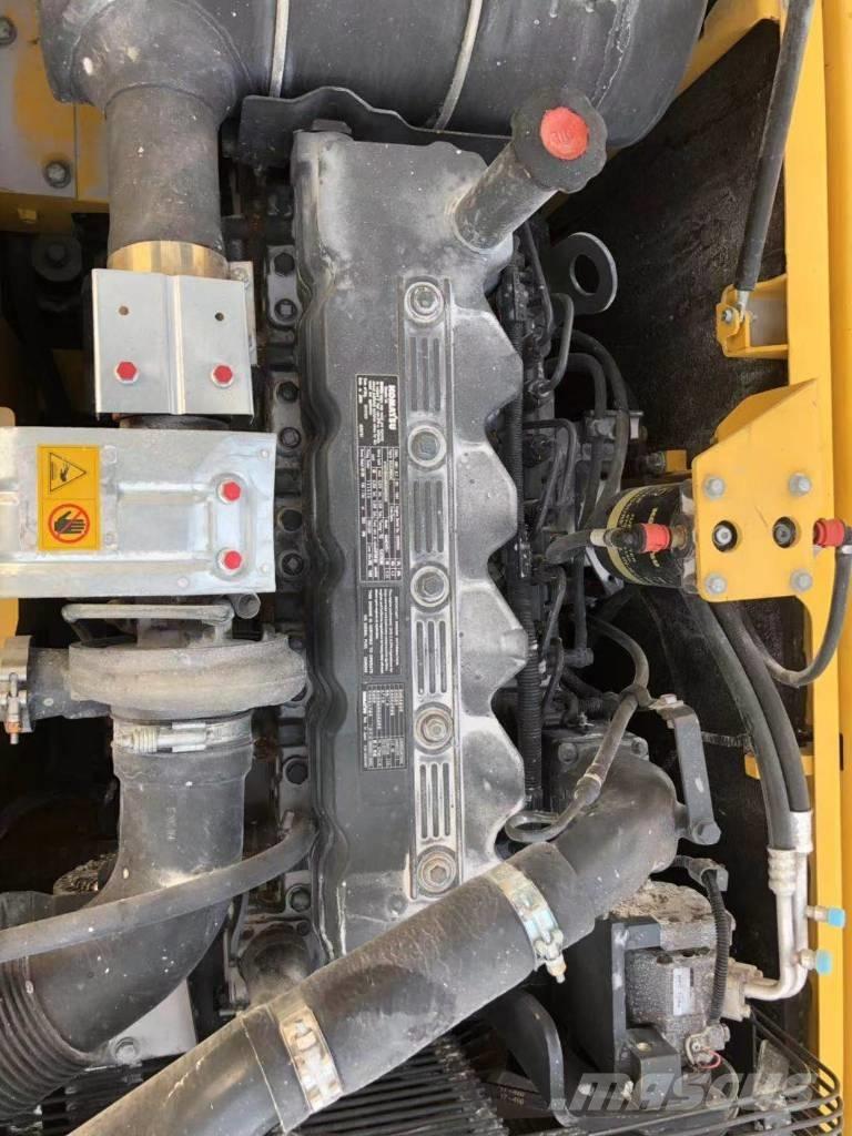 Komatsu 200-8 Koparki gąsienicowe