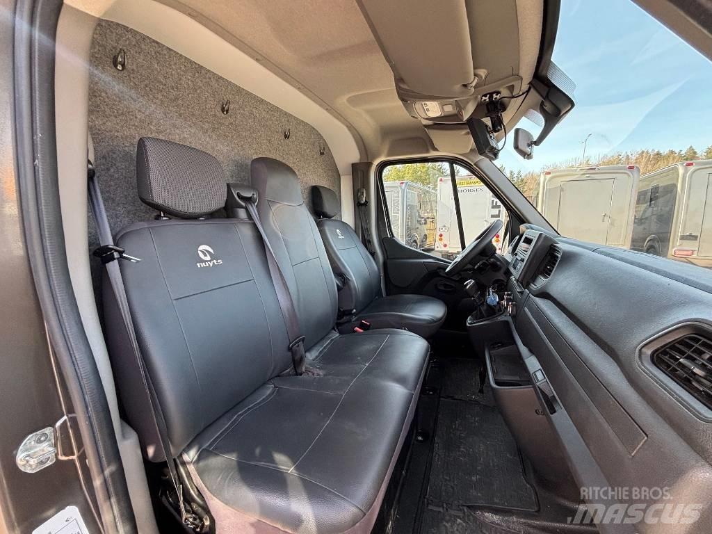 Renault Master Pojazdy do transportu zwierząt