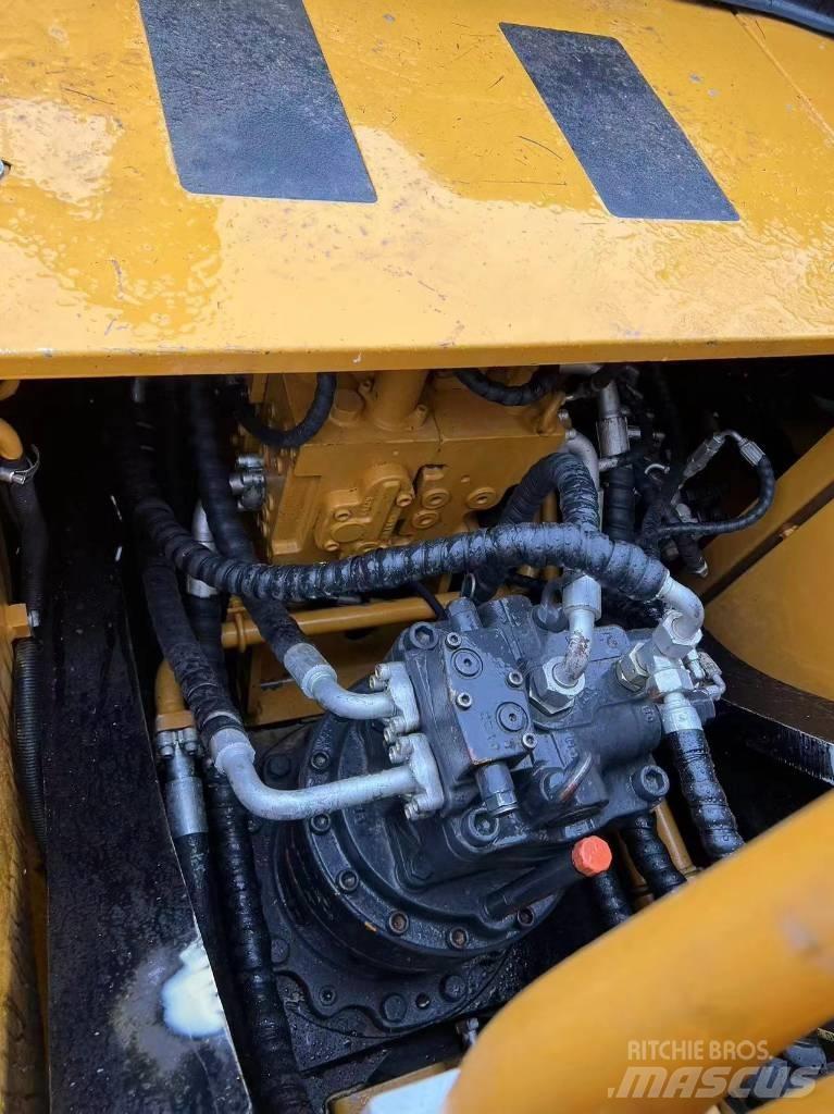 Sany SY 235 C Koparki gąsienicowe