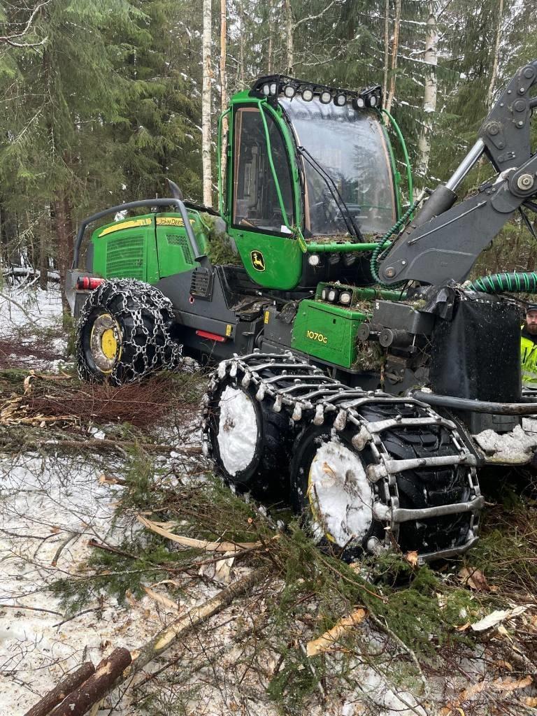 John Deere 1070 G Harwestery