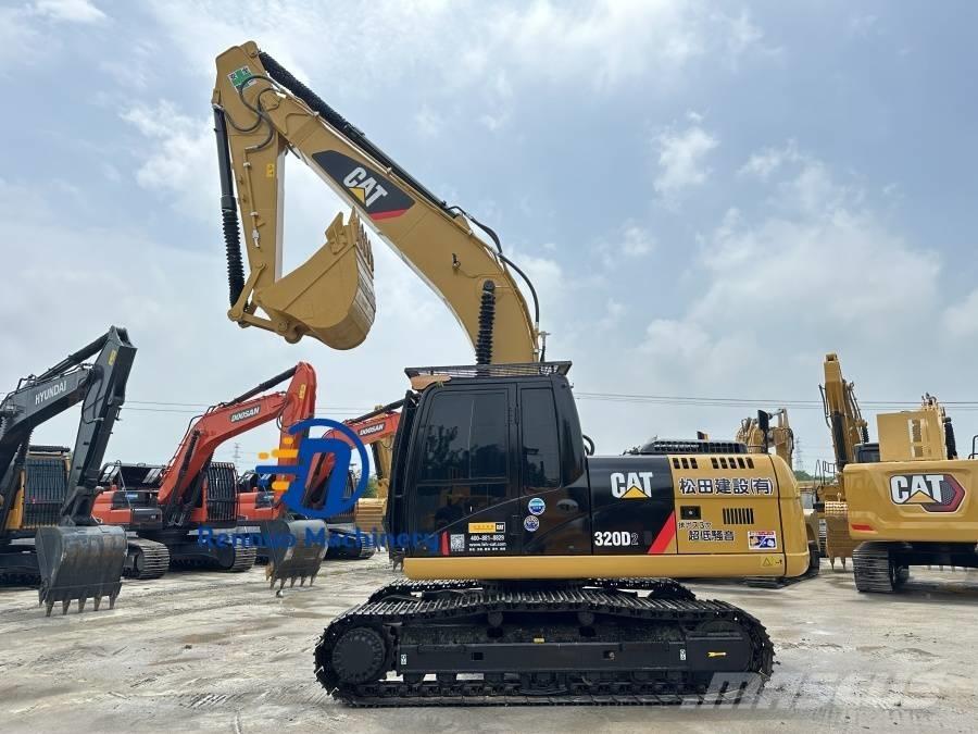 CAT 320 D2 Koparki gąsienicowe