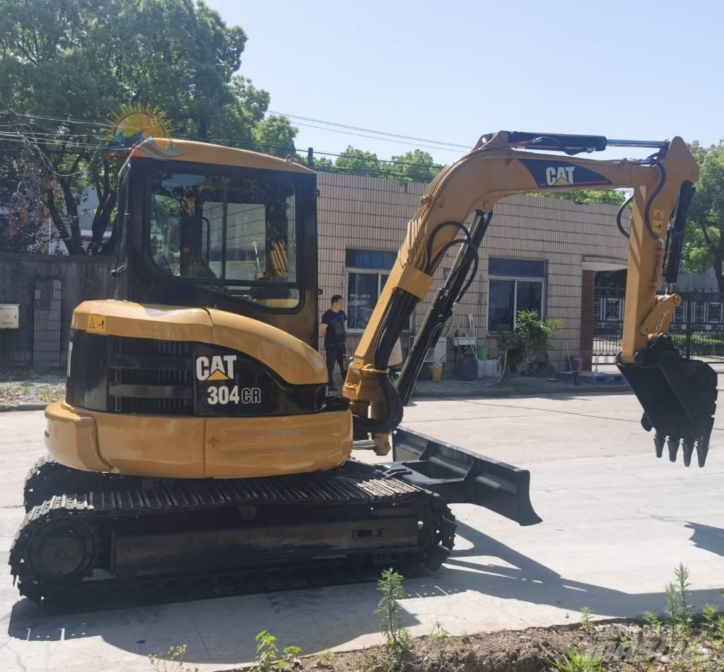 CAT 304 CR Minikoparki