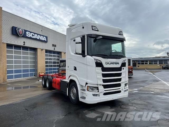 Scania S 590 Pojazdy pod zabudowę