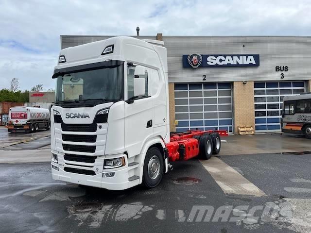 Scania S 590 Pojazdy pod zabudowę