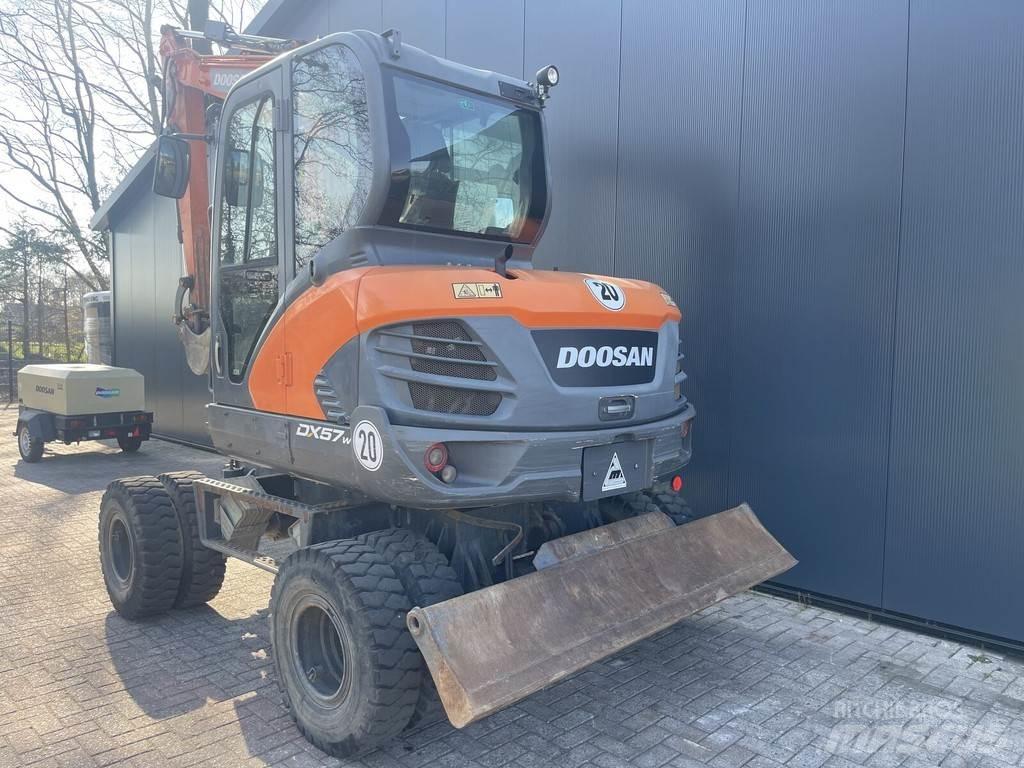 Doosan DX57W Koparki kołowe