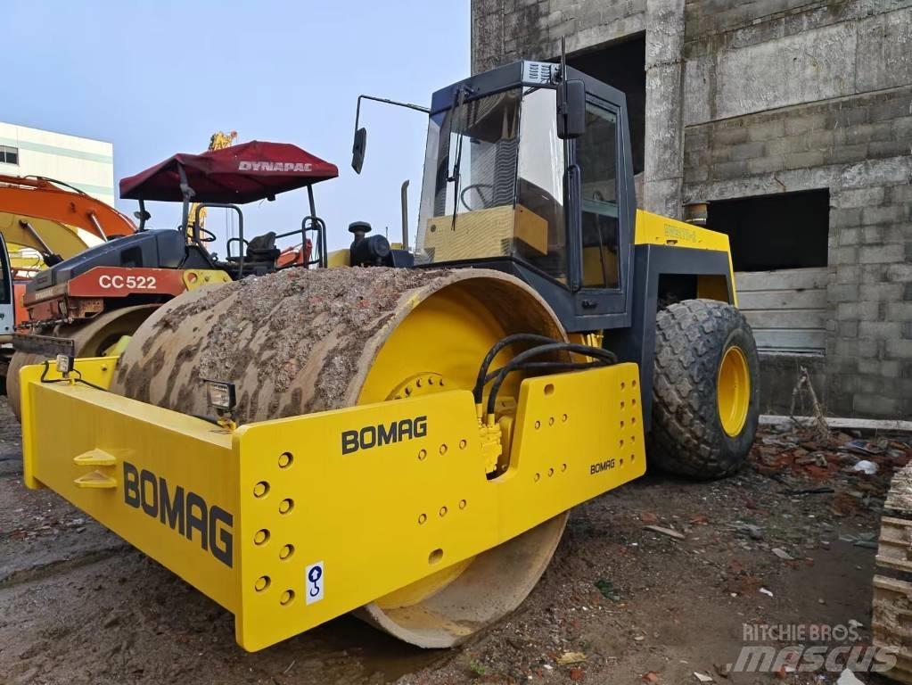 Bomag BW 217 Walce jednobębnowe
