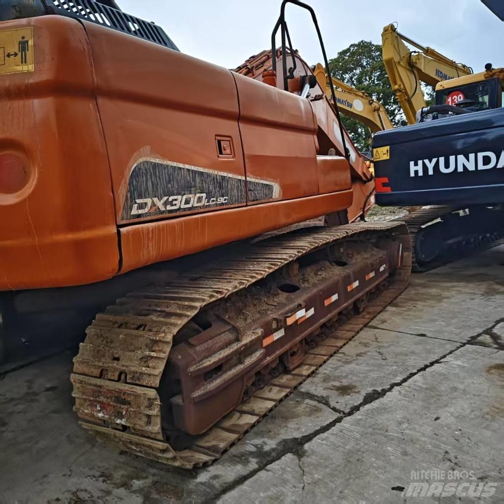 Doosan DX 300 LC Koparki gąsienicowe
