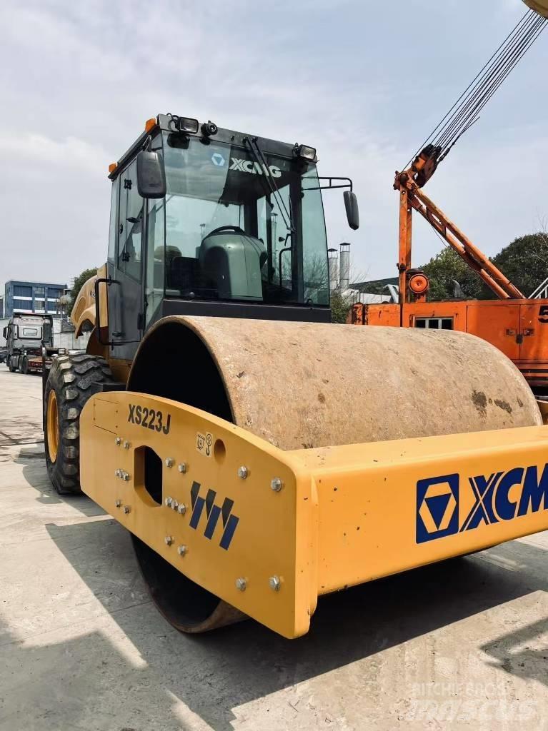 XCMG XS 223 J Walce jednobębnowe