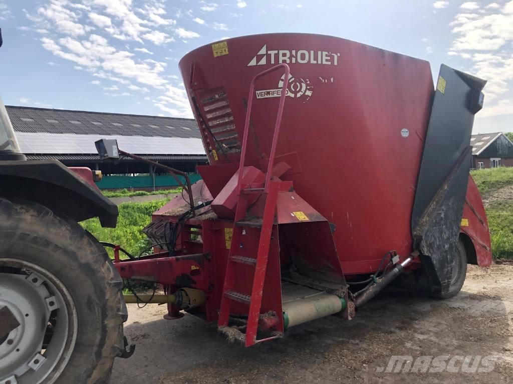 Trioliet VF-12 Karmniki dla zwierzat