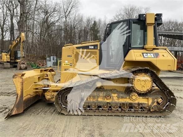 CAT D6N XL Spycharki gąsienicowe