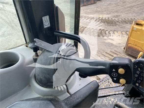 CAT D6N XL Spycharki gąsienicowe