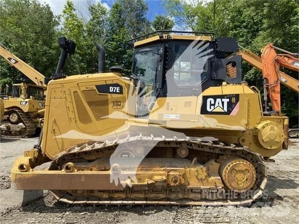 CAT D7E Spycharki gąsienicowe