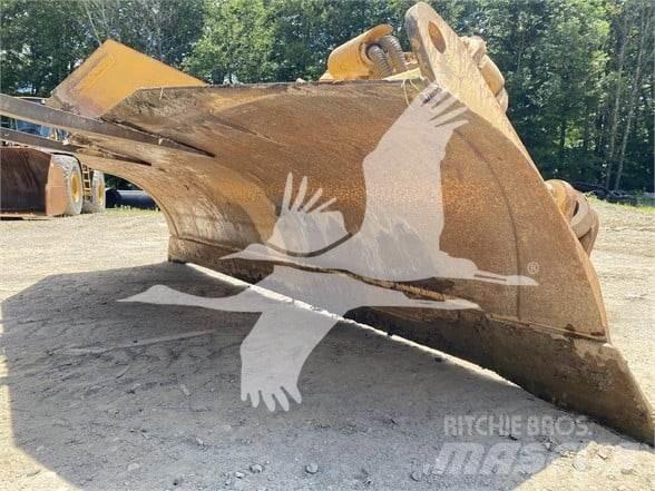 CAT D7E Spycharki gąsienicowe