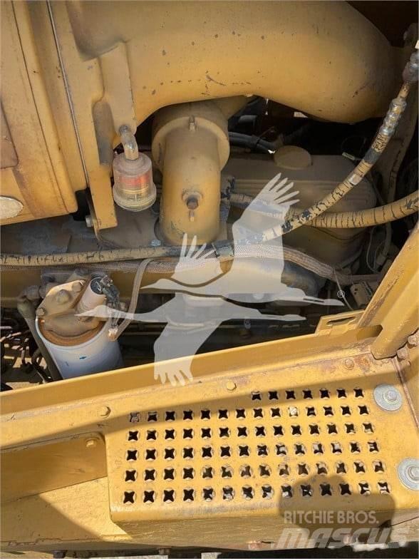CAT D8N Spycharki gąsienicowe
