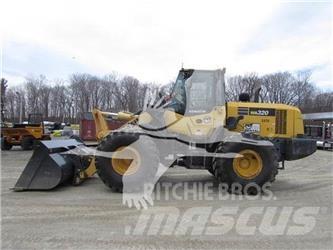 Komatsu WA320 Ładowarki kołowe