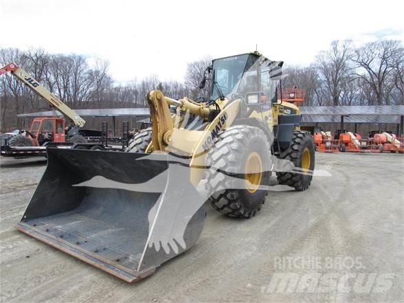 Komatsu WA320 Ładowarki kołowe