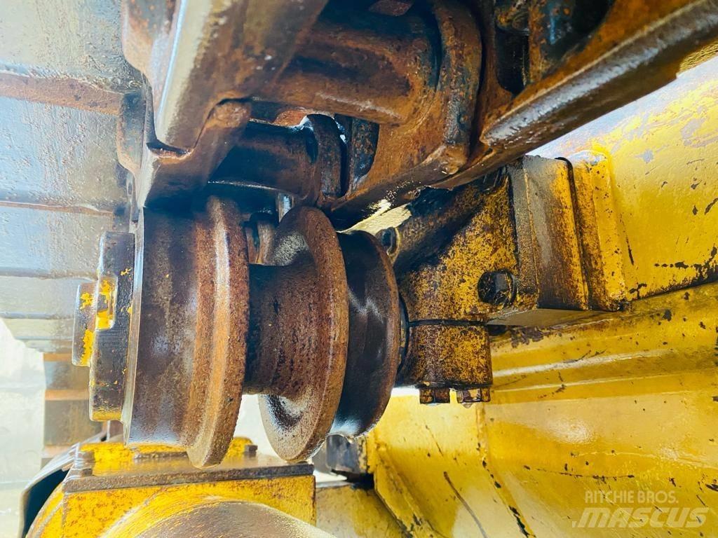 CAT 953 Ładowarki gąsienicowe