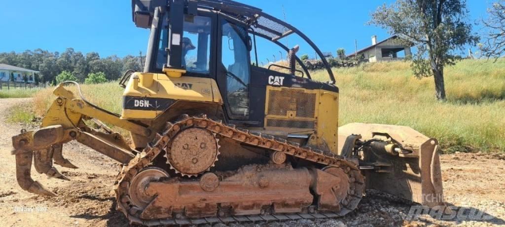 CAT D 6 N Spycharki gąsienicowe