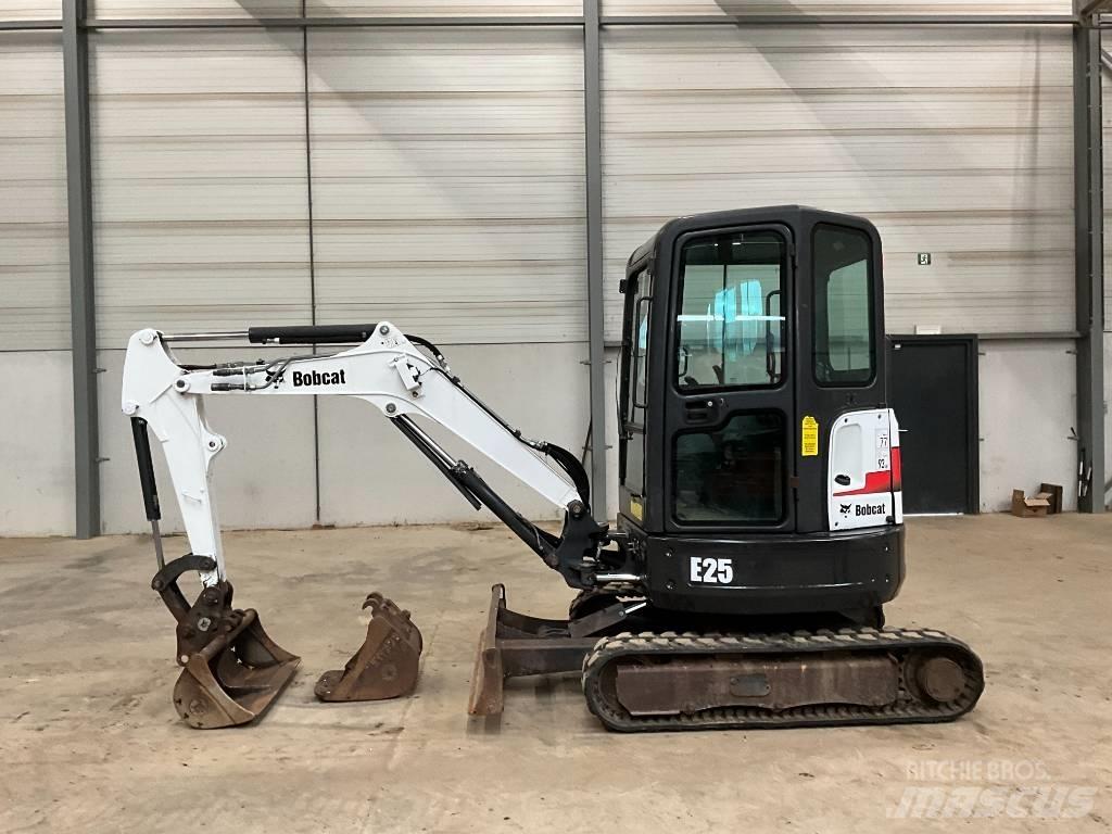 Bobcat E 25 Minikoparki