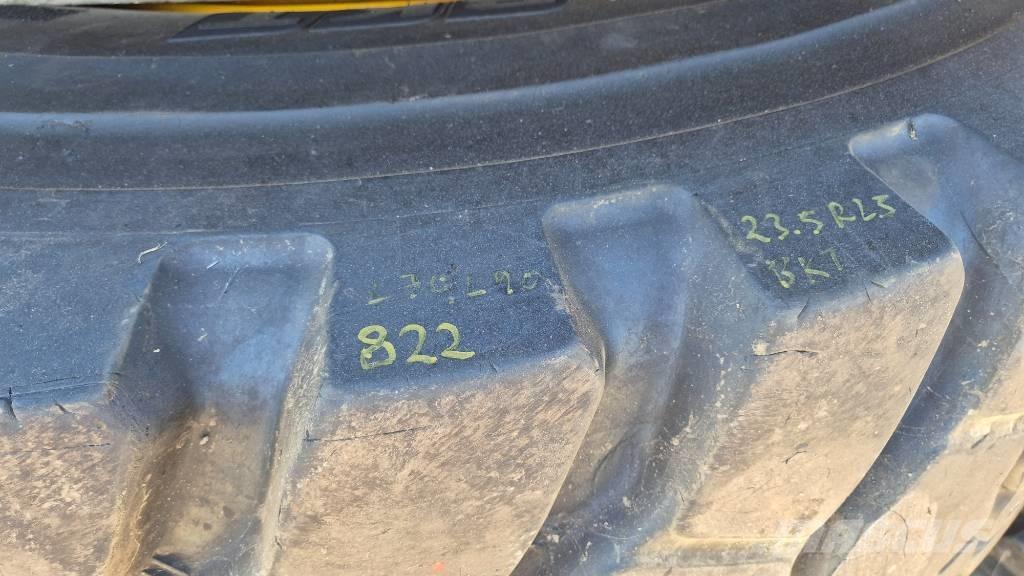 BKT 23.5R25 Opony, koła i felgi